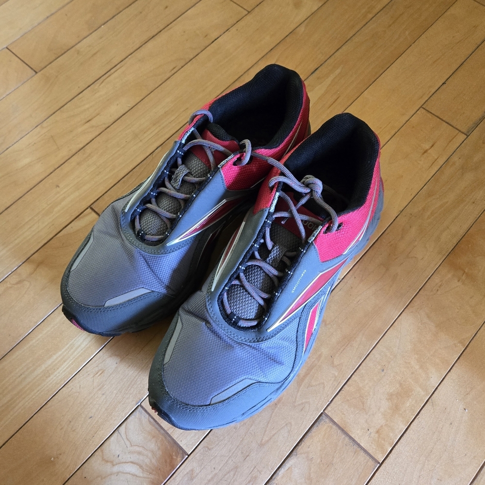 Reebok Women’s DMX Smoothfit Trail Hiking Shoes - US 9.5